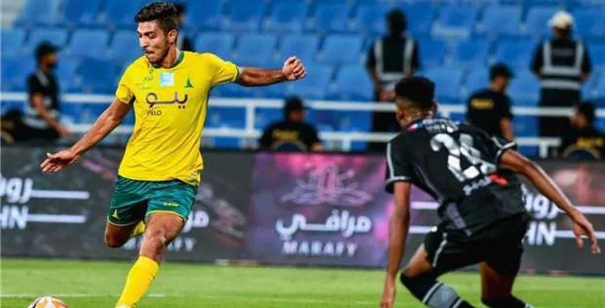محمد شريف يكشف حقيقة توقيعه للزمالك