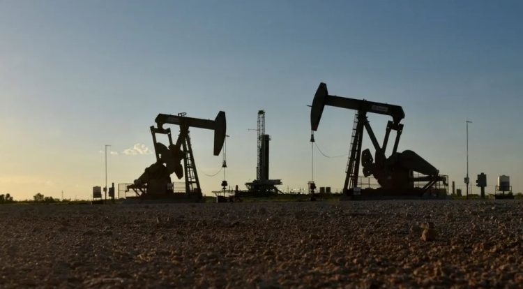 هبوط النفط وسط تراجع توقعات نمو الطلب العالمي في السوق