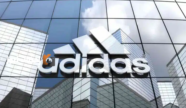 أديداس تكشف عن تسرب بيانات عملائها بسبب هجوم إلكتروني جديد