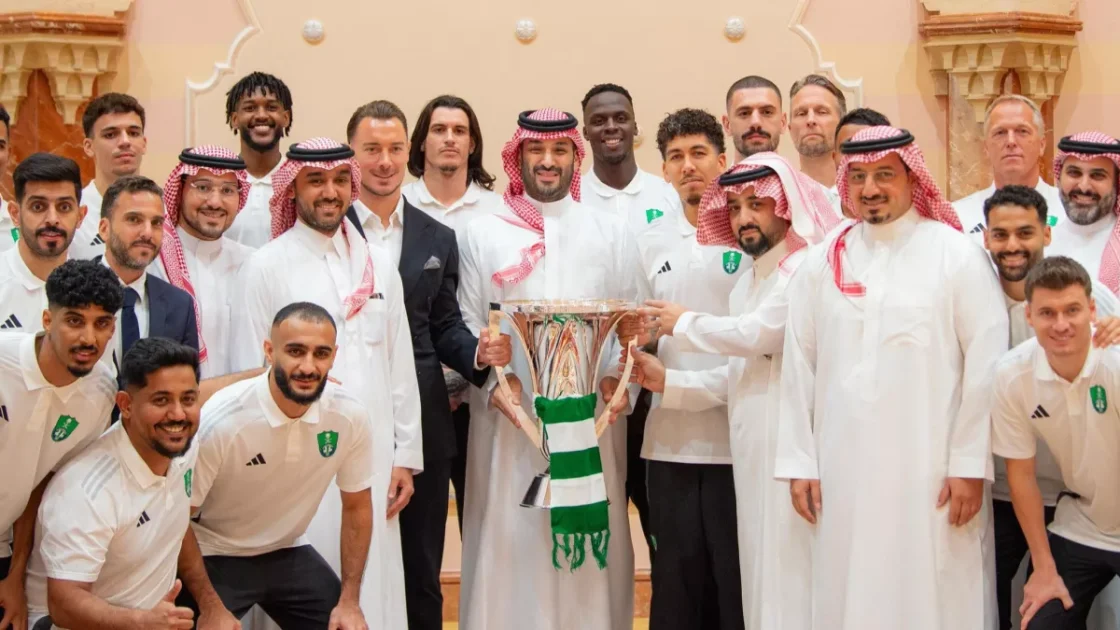 استقبال ولي العهد للأهلي بعد التتويج بلقب دوري أبطال آسيا للنخبة