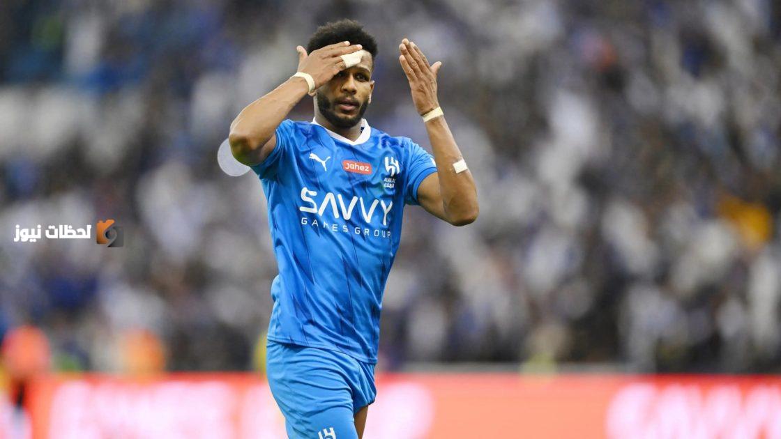 البليهي يثير جدل جماهير الهلال بعد تصرفه المثير في المباراة