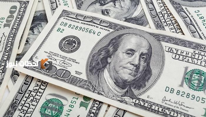 الدولار يرتفع بسبب دعم اتفاق تجاري بين الولايات المتحدة وبريطانيا