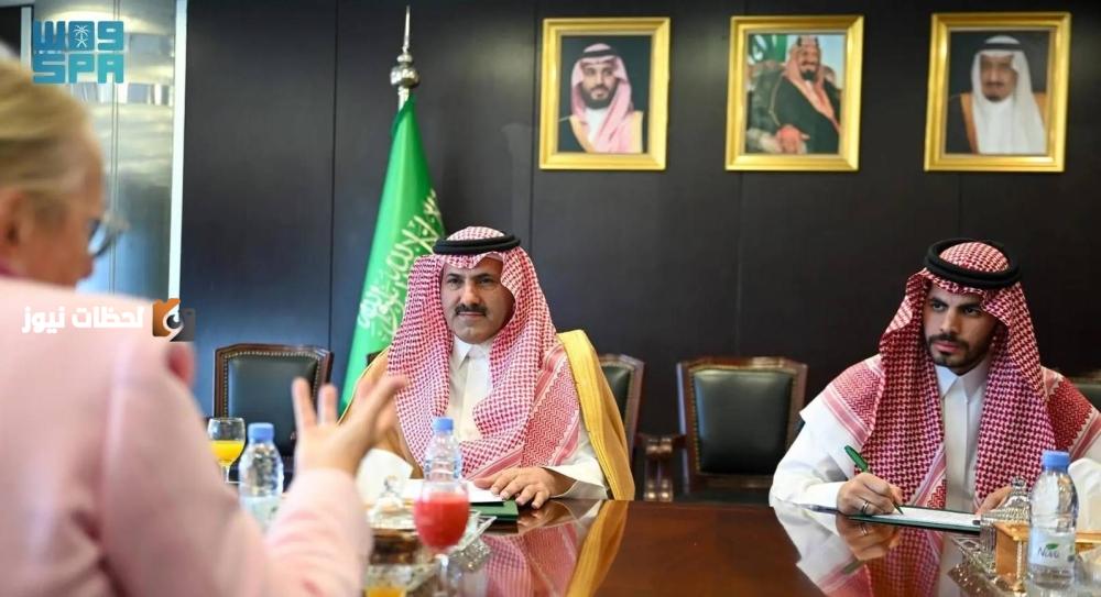 السفير آل جابر يستعرض مستجدات الأوضاع في اليمن مع مسؤولين أوروبيين