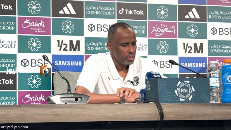 العبدلي يؤكد: أخطاءنا أسفرت عن انتصار الأهلي واستمراري يعتمد على الجماهير