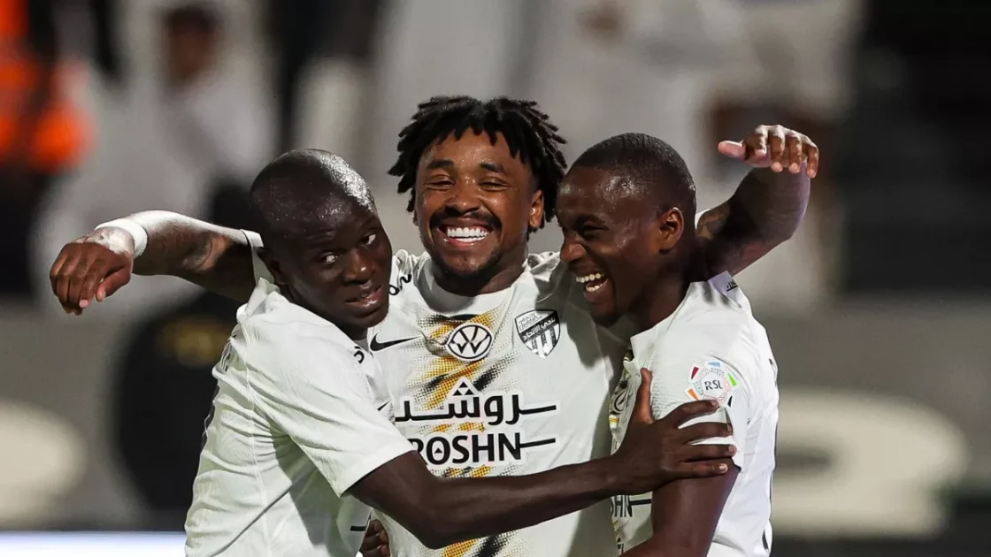 الفوز الكبير: الاتحاد يتغلب على الشباب بثلاثة أهداف في مباراة مثيرة بدوري روشن