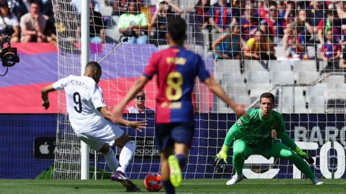 الكلاسيكو يحتدم.. مبابي يحرز الهدف الثاني وبرشلونة يعاود الرد بالهدف الأول