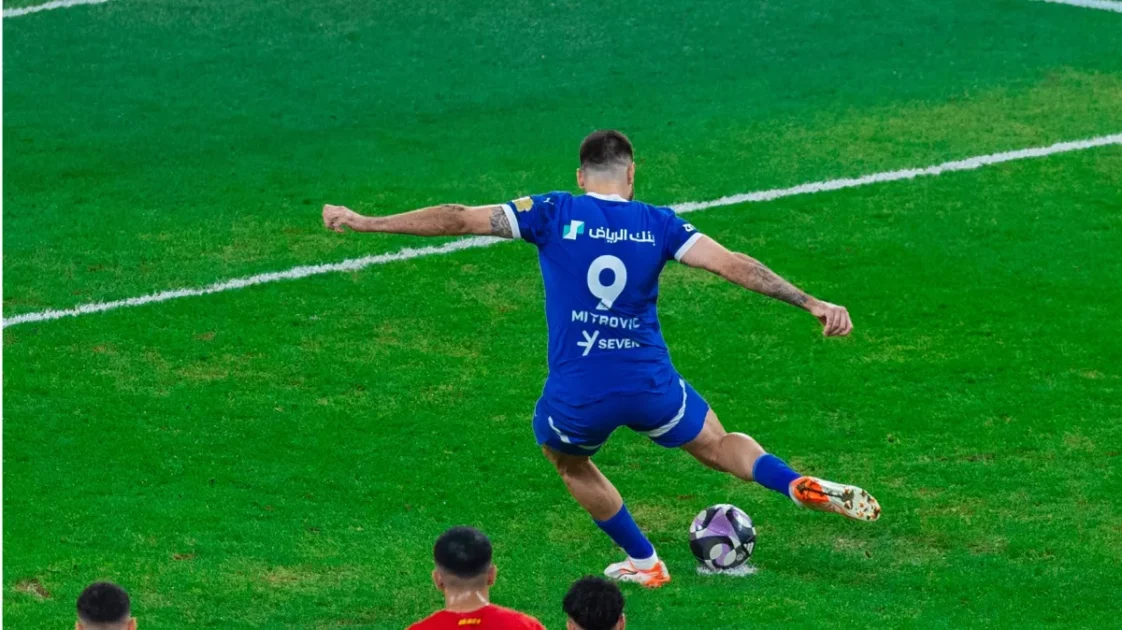 الهلال يتأهل لدوري أبطال آسيا بفوز مثير على القادسية