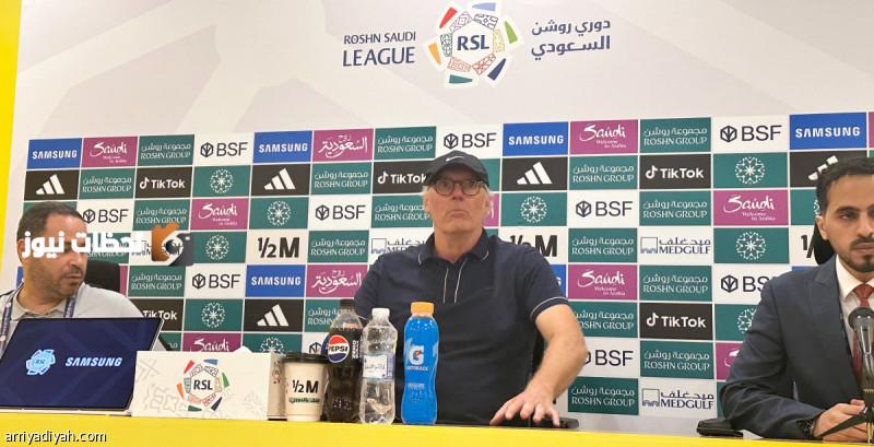 بلان يؤكد: تحدثت بحدة مع اللاعبين وتمكنت من هزيمة النصر في المباراة