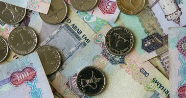 تحديث سعر الدرهم الإماراتي اليوم الجمعة 9 مايو 2025: 13.76 جنيه للشراء