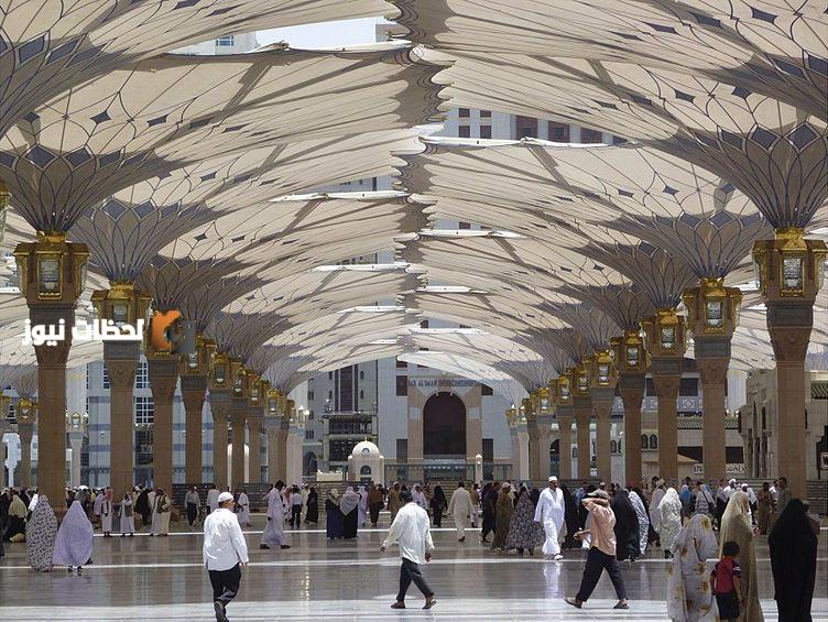 تنظيف وصيانة مظلات المسجد النبوي لتعزيز جمالها واستدامتها الفعالة