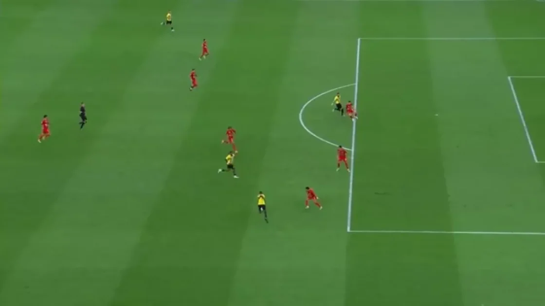 جدل ركلة الجزاء وهدف رائع .. الاتحاد يُهيمن على نهائي الكأس