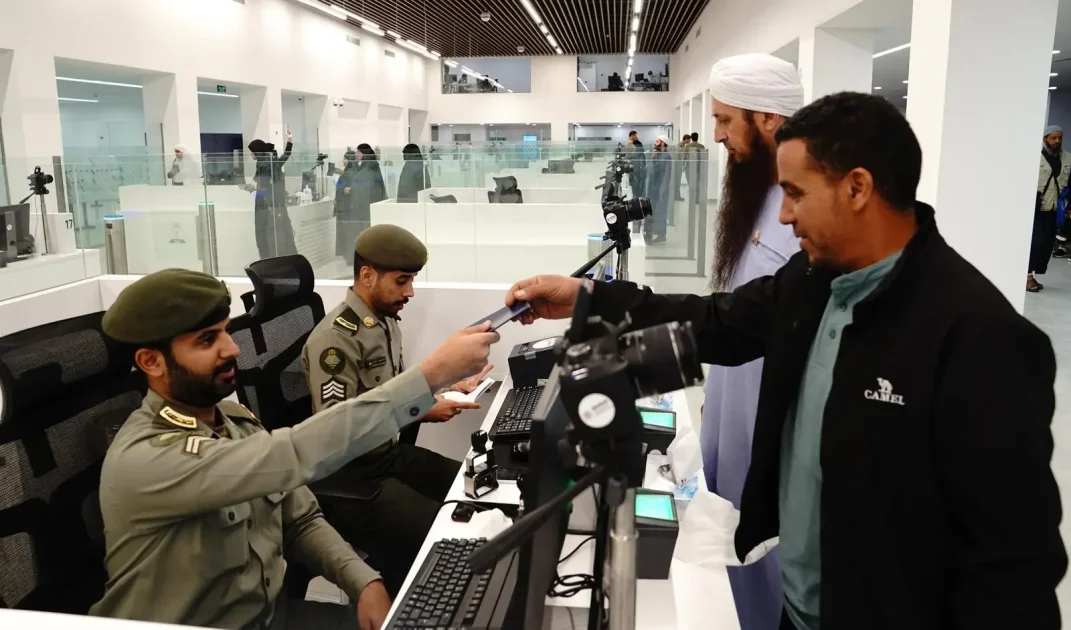 جوازات منفذ حالة عمار تستقبل حجاج الاردن بكل انسيابية وسهولة
