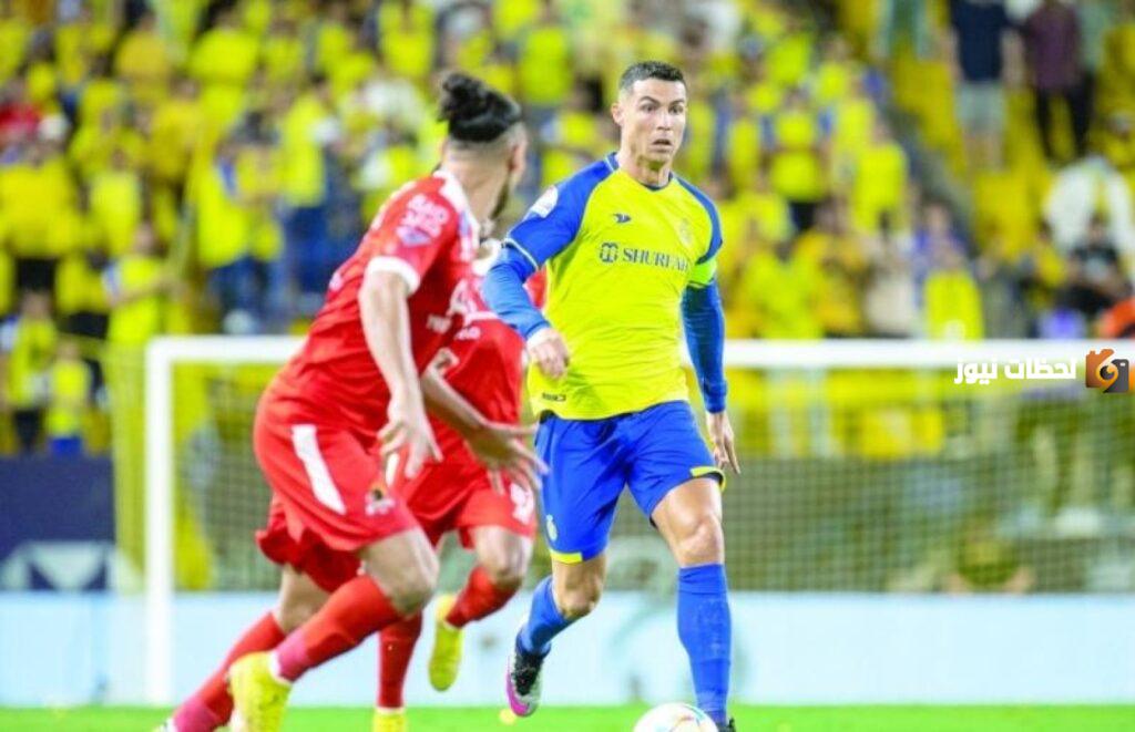 حارس رونالدو يطرد نجم الهلال من الأول بارك!