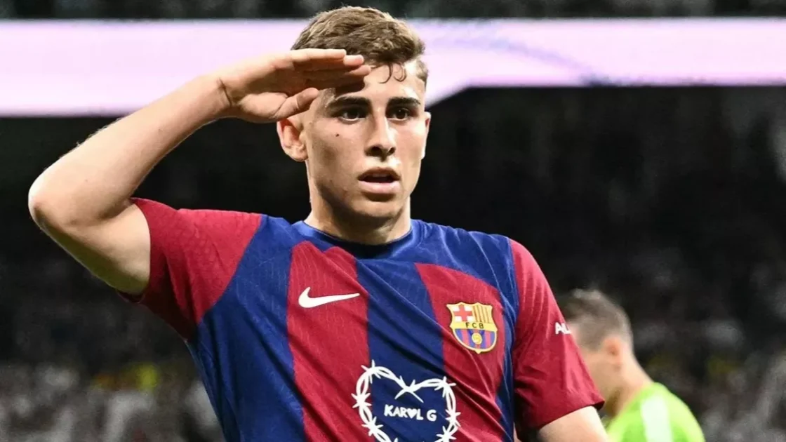 دوري روشن يقدم عرضاً لضم فيرمين لوبيز وسط تحديد برشلونة لسعر اللاعب