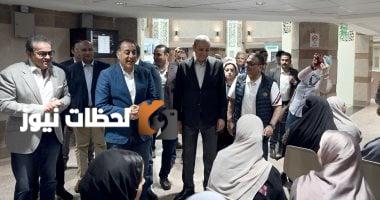 رئيس الوزراء يتفاعل بود مع المواطنين في مستشفى محلة مرحوم بالغربية