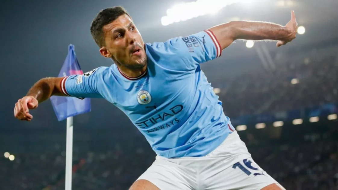 رودري يشارك في مباراة مانشستر سيتي أمام بورنموث