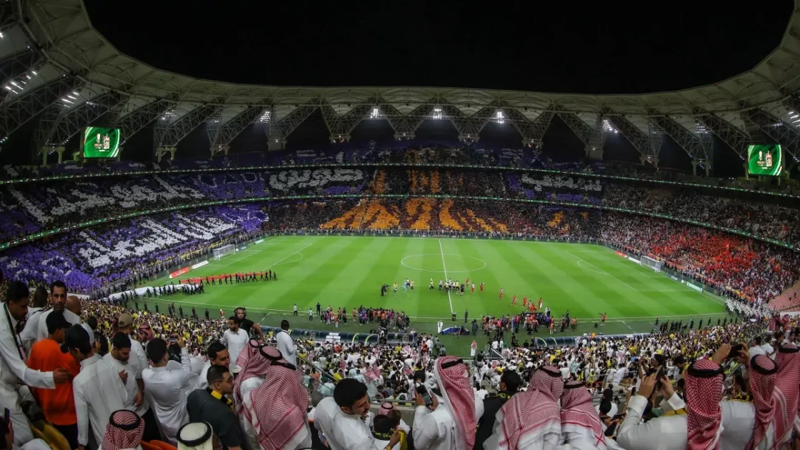 زلزال الإنماء يحدث.. 3 أهداف في الشوط بين الاتحاد والقادسية بكأس الملك