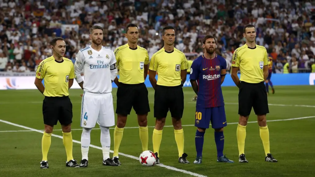 سانشيز أحد أهم أهداف أندية دوري روشن لكرة القدم!
