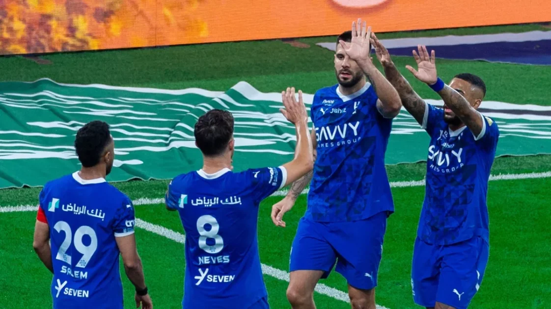 صفقة تبادلية تثير الجدل في الهلال .. عرض غامض يلوح بالأفق