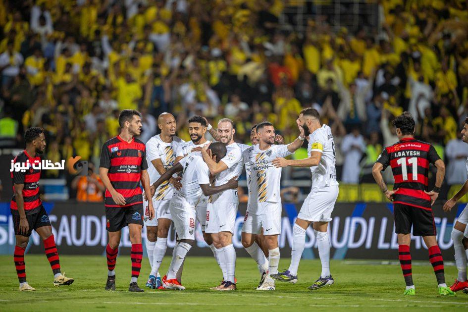 طاقم تحكيم مباراة الاتحاد والرائد في لقاء التتويج يكشف اليوم