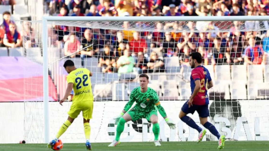 فياريال يحقق انتصاراً مدوياً على برشلونة بثلاثية في احتفالية الدوري الإسباني