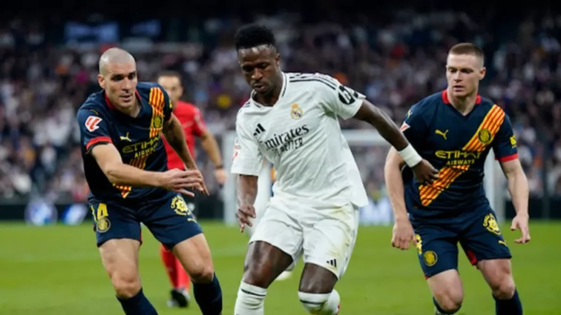 فينيسيوس يمدد عقده مع ريال مدريد ويفضل البقاء في أوروبا
