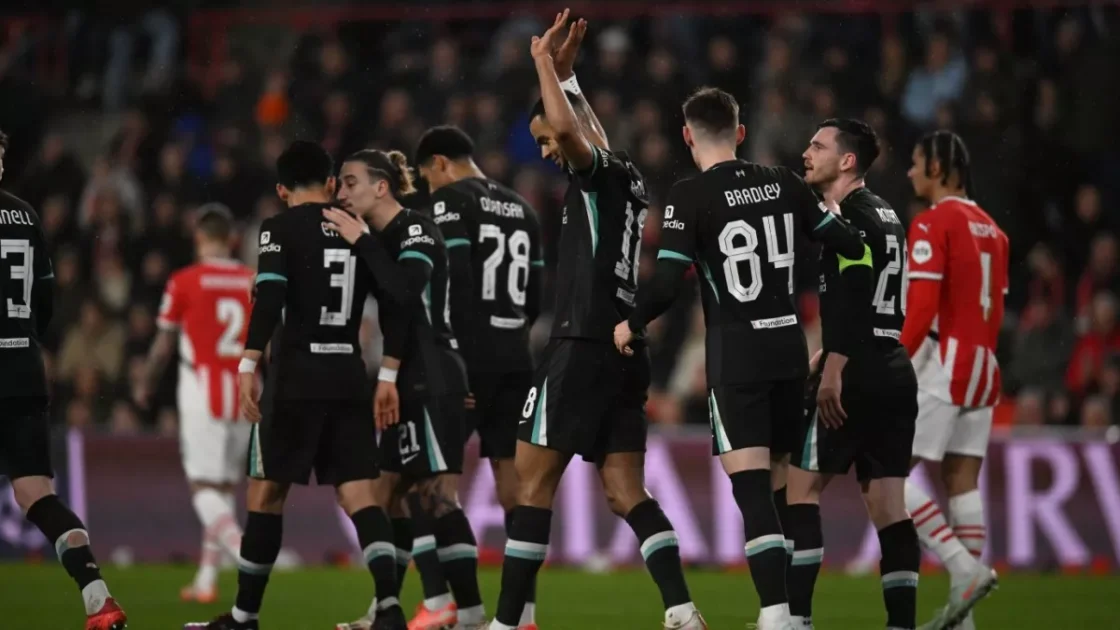 ليفربول يحدد شروط بيع كودي جاكبو لبايرن ميونخ