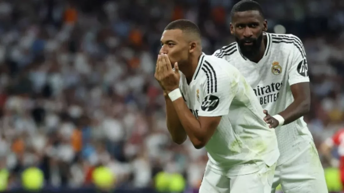 مبابي يتفوق على صلاح في ترتيب الحذاء الذهبي الأوروبي لموسم 2024-2025