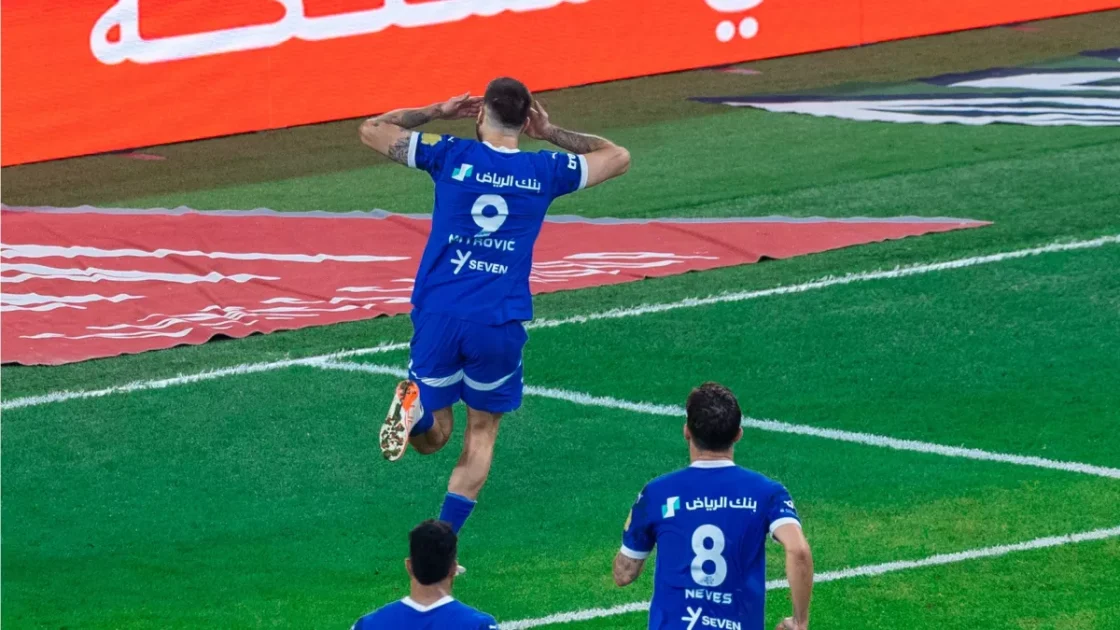 مفاوضات سرية تثير الجدل بين الهلال ونجم أوروبي بـ 18 مليون يورو