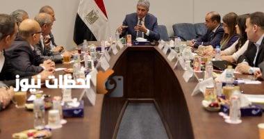 وزير الآثار يتفقد التحديثات في التشغيل التجريبي للخدمات السياحية بمنطقة أهرامات الجيزة