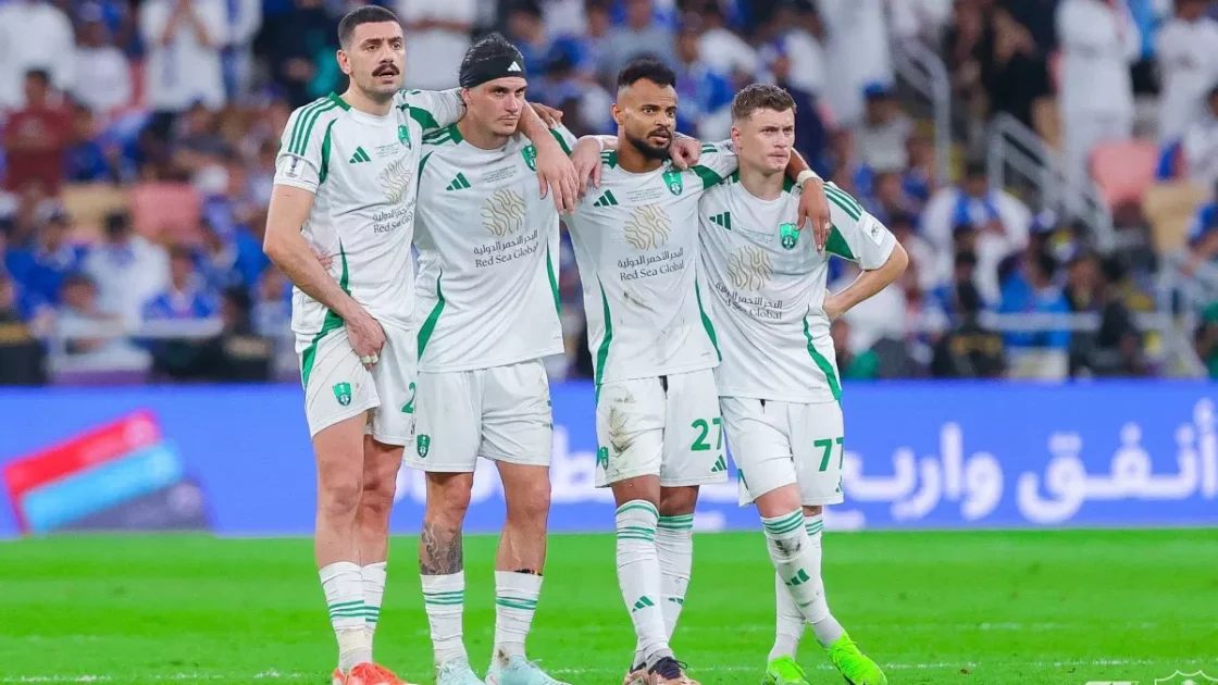 وليد الفراج يكشف أزمة الأهلي وتخوف الجمهور بعد الإنجاز