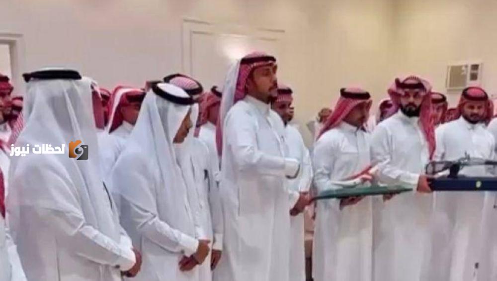 مواطن ينقذ حياة 4 أطفال ووالدهم في حادث مروري بالرينا