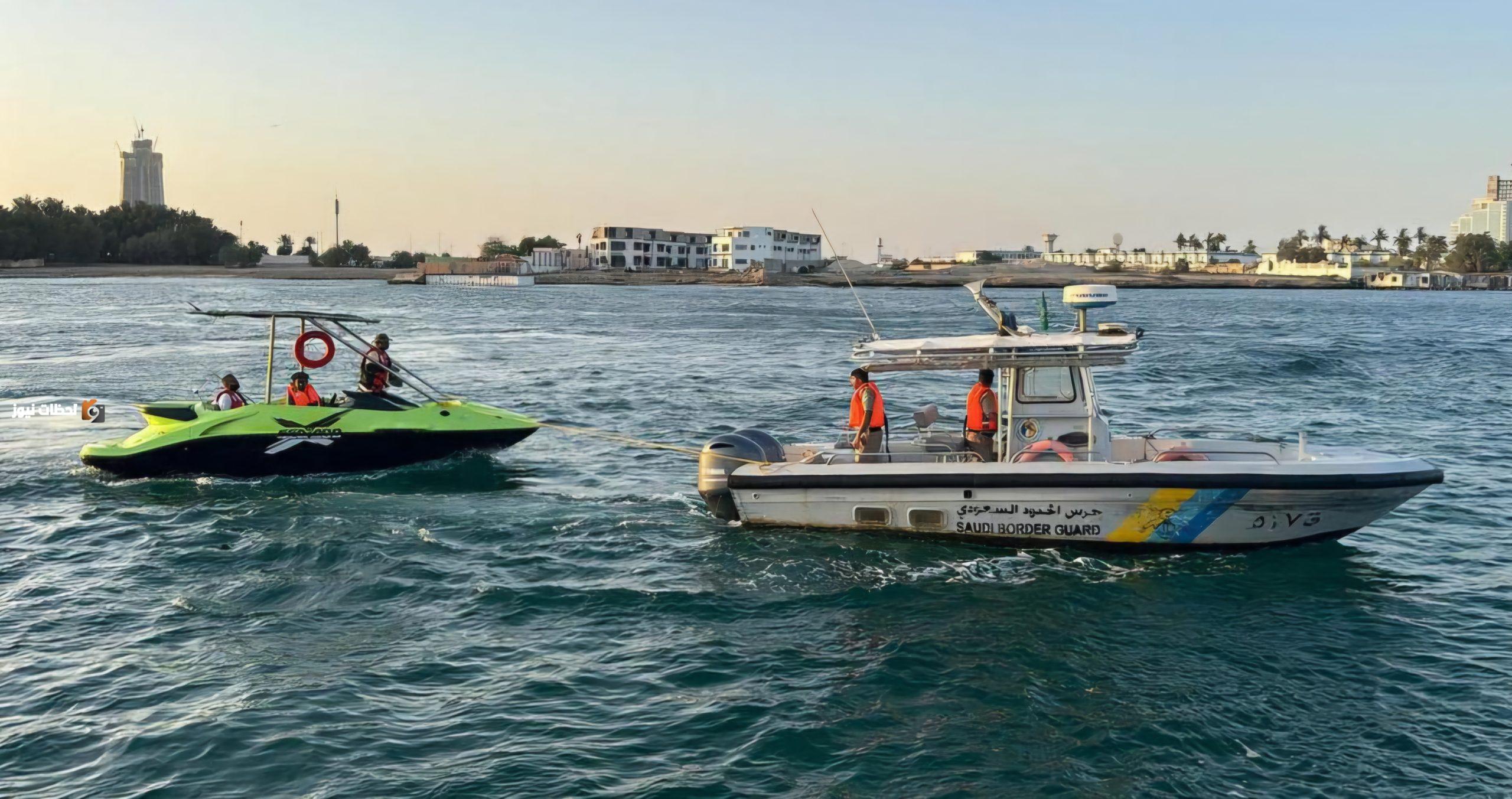 إنقاذ مواطن تعطلت واسطته البحرية في عرض البحر بمكة