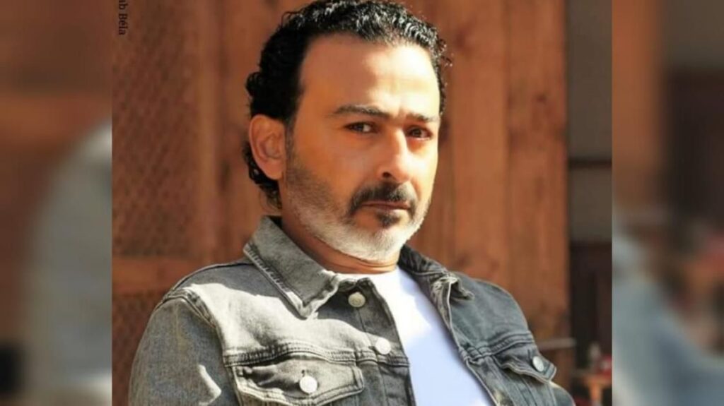 أحمد عزمي يستغيث والمهن التمثيلية تعلق