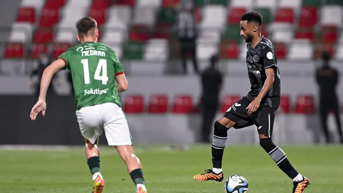 الحريري يفاجئ الجماهير