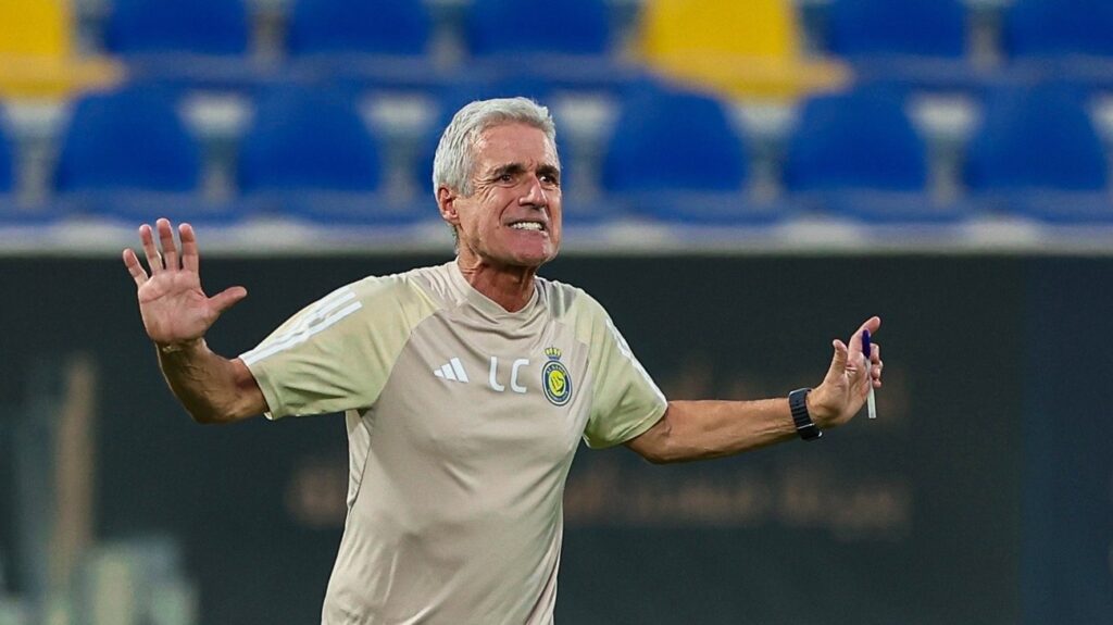 النصر أخطأ مرتين في إقالة كاسترو واختيار بيولي!