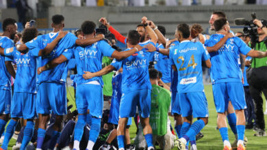 حارس الهلال السعودي يرد على شائعات العودة إلى أوروبا