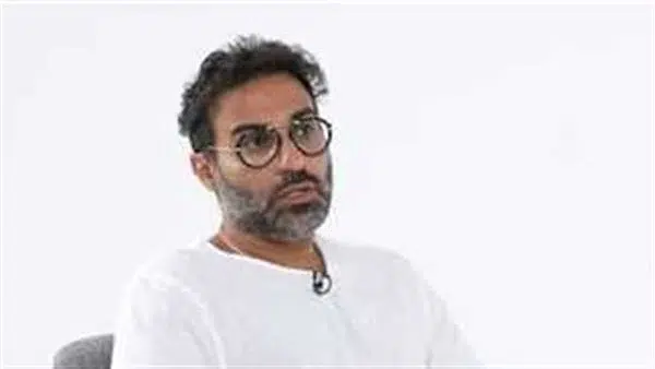 كنت متنمر في المدرسة وأكرم حسني شخص كريم جدًا