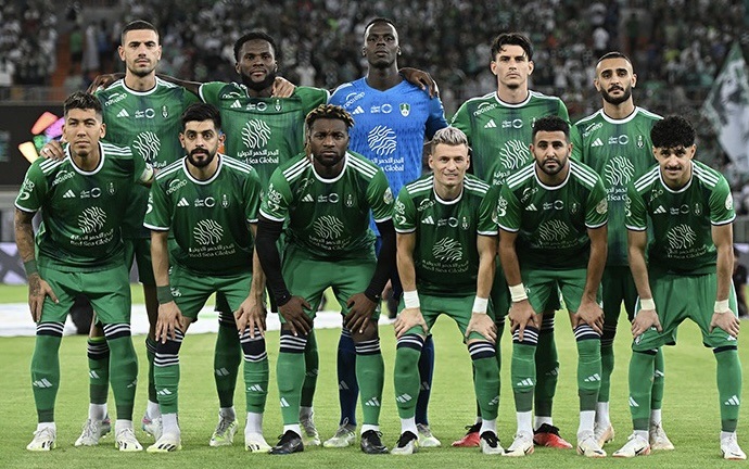 يجب توضح سبب فشل ميركاتو الأهلي السعودي