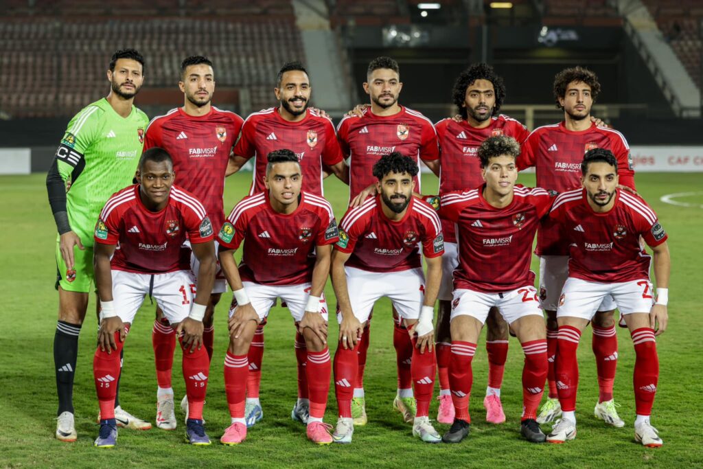نجم الأهلي المصري يثير الجدل بتصريحه عن لقاء السوبر
