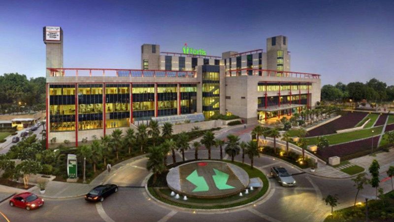 الدكتور شوبهام فاتسيا طبيب أمراض الجهاز الهضمي في مستشفى فورتيس بالهند عن دور فعّال للقهوة السوداء