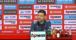 الريال ضد فالنسيا.. ألونسو: أغلقنا أزمة فينيسوس.. وأحذر من نشوة الكلاسيكو الريال ضد فالنسيا.. ألونسو: أغلقنا أزمة فينيسوس.. وأحذر من نشوة الكلاسيكو