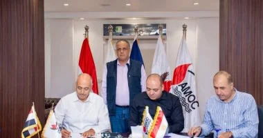 أموك وميدور تعلنان عن توقيع اتفاق لإنتاج سولار بمواصفات عالمية أموك وميدور يوقعان اتفاق إنتاج سولار بمواصفات عالمية لزيادة كميات السوق المحلى