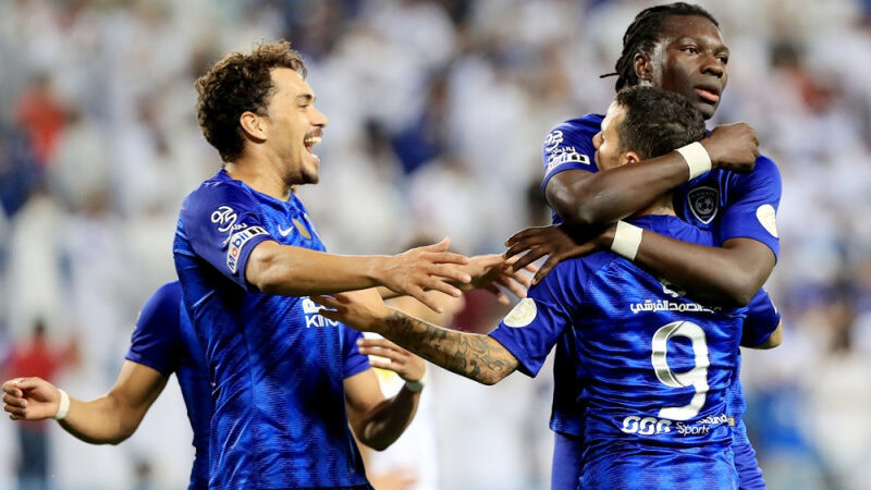 أهداف اللحظات الأخيرة تحسم نقاط مباريات الهلال والشباب
الهلال والشباب يتقابلان مجددًا في مواجهة مثيرة الجمعة المقبلة
الفرق بين الأزرق والأبيض يظهر في الوقت القاتل
قمة الكرة السعودية تجمع الهلال والشباب في دوري المحترفين
الإثارة تتجدد بين الهلال والشباب في صراع دوري المحترفين