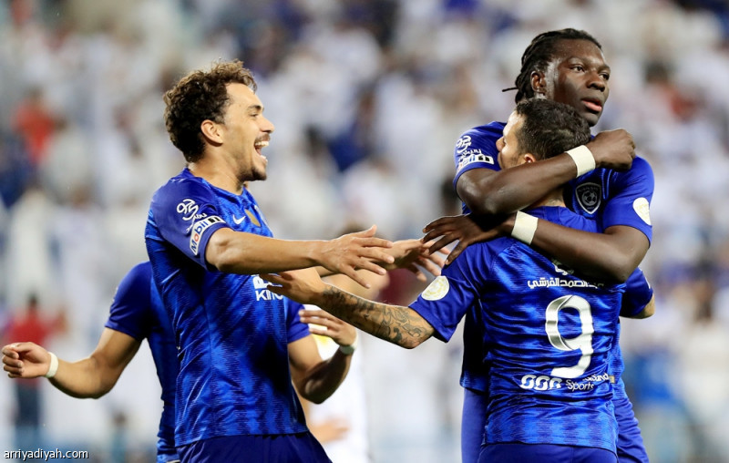 أهداف اللحظات الأخيرة تحسم نقاط مباريات الهلال والشباب الهلال والشباب <ol>
<li>أهداف اللحظات الأخيرة تحسم نقاط مباريات الهلال والشباب</li>
<li>الهلال والشباب يتقابلان مجددًا في مواجهة مثيرة الجمعة المقبلة</li>
<li>الفرق بين الأزرق والأبيض يظهر في الوقت القاتل</li>
<li>قمة الكرة السعودية تجمع الهلال والشباب في دوري المحترفين</li>
<li>الإثارة تتجدد بين الهلال والشباب في صراع دوري المحترفين</li>
</ol>