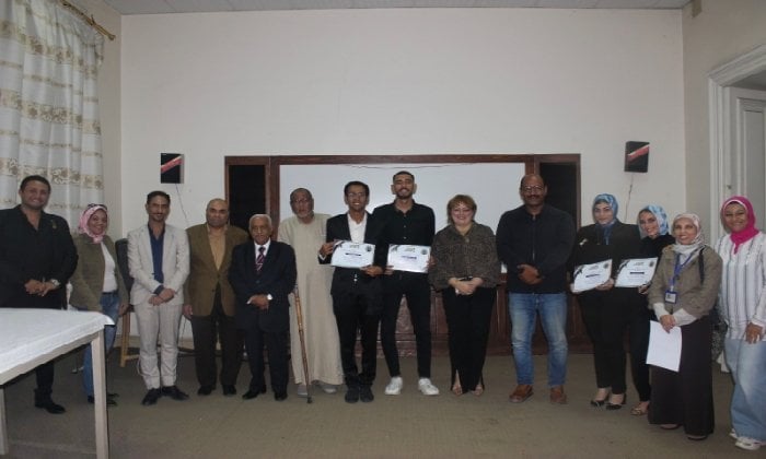 أُختتمت فعاليات مسابقة حُراس الهوية المصرية بمشاركة 9 فرق شبابية بمشاركة 9 فرق شبابية.. مسابقة حُراس الهوية المصرية تختتم فعالياتها لتوثّق جوانب من تاريخ الإسكندرية