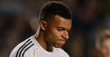 الفار يلغى هدف تقدم ريال مدريد ضد برشلونة بصاروخ كيليان مبابى.. فيديو