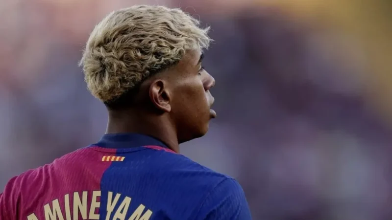 إنذار كاذب يقلب حياة يامال ويؤدي لانهيار نجم برشلونة