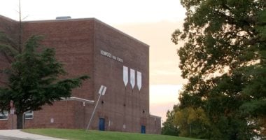 احتجاز طالب ثانوي نتيجة خطأ ذكاء اصطناعي في تحديد كيس احتجاز طالب ثانوى بسبب خطأ الـ Ai فى التعرف على كيس رقائق شبس