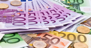 اليورو يغلق تعاملات اليوم الخميس 30 أكتوبر 2025 على استقرار أمام الجنيه بالبنوك اليورو يغلق تعاملات اليوم الخميس 30 أكتوبر 2025 على استقرار أمام الجنيه بالبنوك